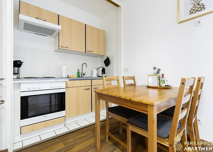 Pineapple - Mitte - Free Parking Apartament *